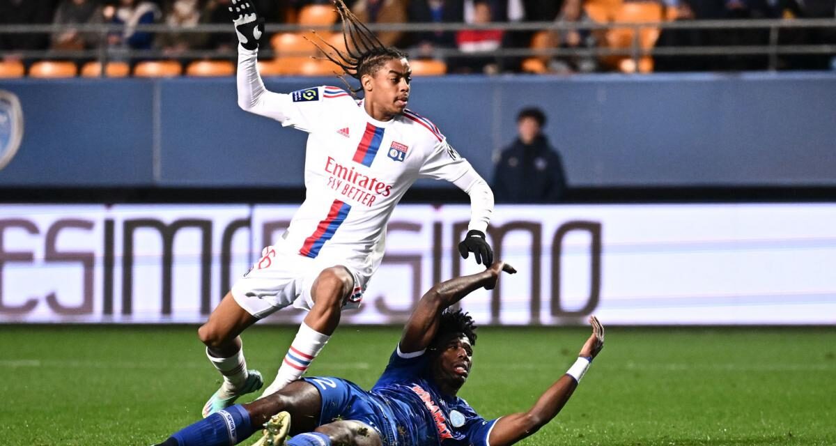Ligue 1 : Barcola marque et Lyon bat le PSG