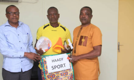 Foot Togo : Don d’équipements aux clubs de D3 par la LRFLG
