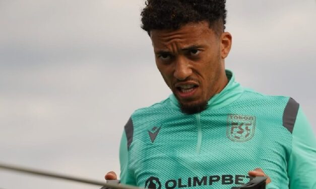 Vietnam : David Henen brille avec Da Nang