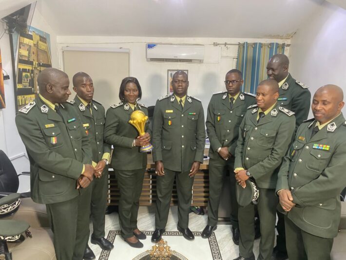 Sénégal : Le trophée de la CAN 2025 chez les prisonniers